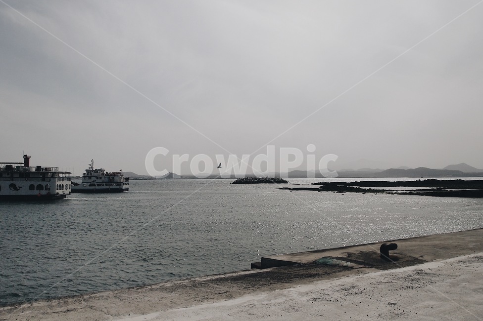바다,자연,풍경,하늘,고요한,제주도,감성,자연,풍경,nature,landscape,vehicle,차량,boat,보트,transportation,교통