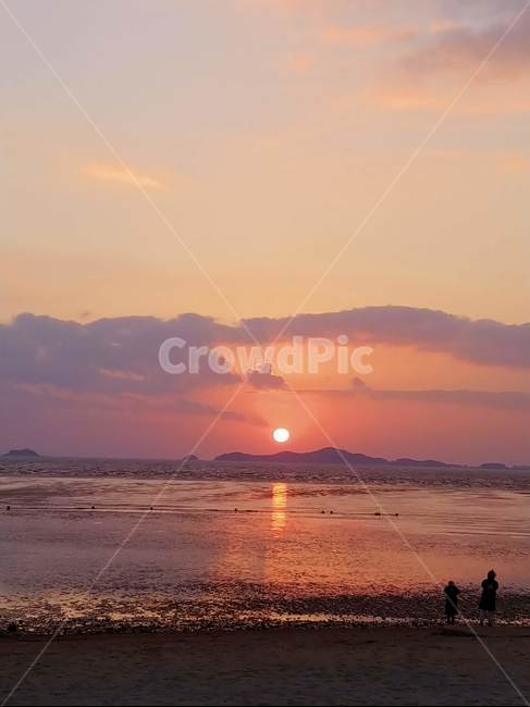 하늘,노을,구름,일몰,일출,바다,새출발,시작,자연,풍경,nature,landscape,outdoors,옥외,sunlight,햇빛,dusk,황혼,sunset,sky,dawn,새벽,red sky,붉은 하늘