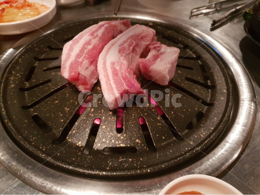 삼겹살,고기,음식,한국음식,돼지,식사,돼지고기,두꺼운삼겹살,음식,식재료,요리,food,cook,meal,dishes,food reserves,육류,고기,meat