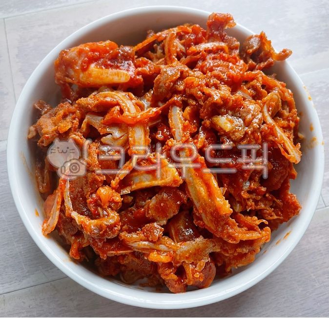 오돌뼈,돼지고기,돼지,제육볶음,매운음식,고기,육류,양념,음식,식재료,food,pork,meat