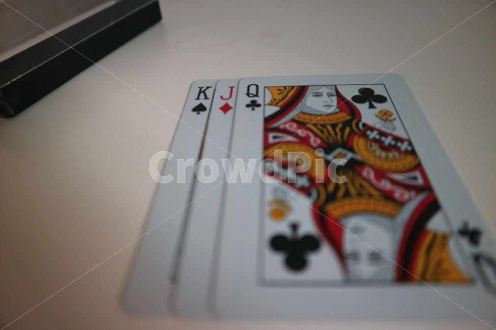 play,playing cards,game,card game,poker,gambling,One Card,trumpcard,trump card,playingcard,playing card