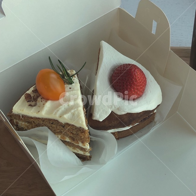 케이크,딸기,토마토,디저트,당근케이크,딸기케이크,음식,식재료,요리,food,cook,meal,dishes,food reserves,디저트,간식,후식,dessert,snack