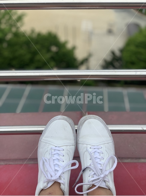 흰색,신발,철봉,운동화,리본