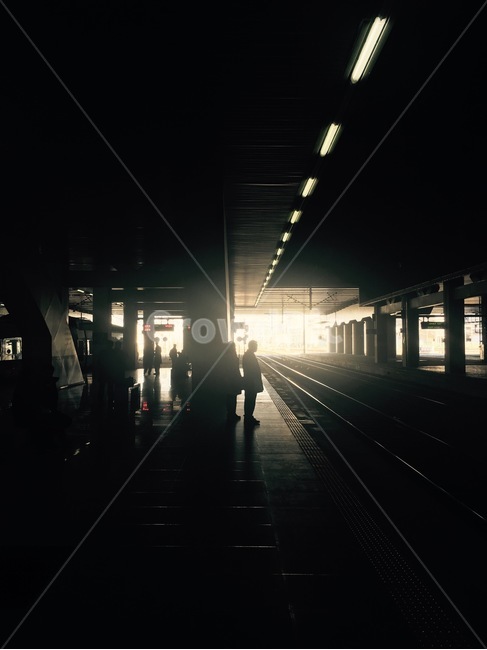 도시,기차,역,어둠,빛,실루엣,그림자,silhouette,shadow
