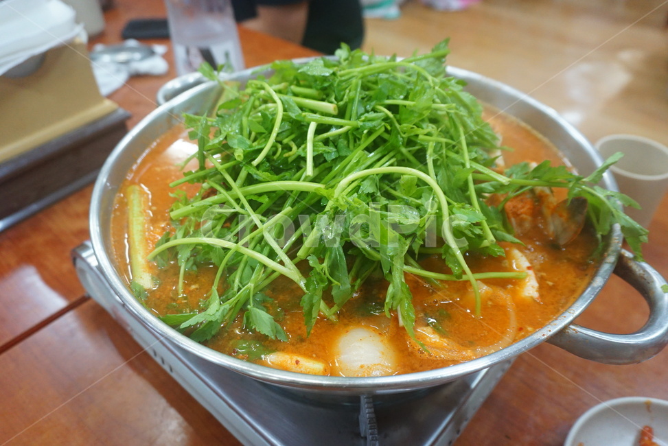 꽃게탕,한식,탕,미나리,꽃게,국물요리