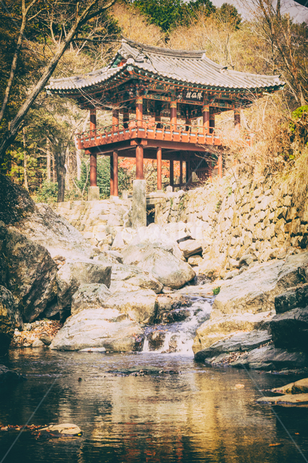 가을,건축물,계곡,자연,사찰,절,계절,풍경,순천,선암사,fall,autumn,building,structure,valley,nature,temple,seasons,landscape,한국전통,한국문화,korean traditional,korean culture,건축물,건물외관,exterior,building,structure,architecture,construction