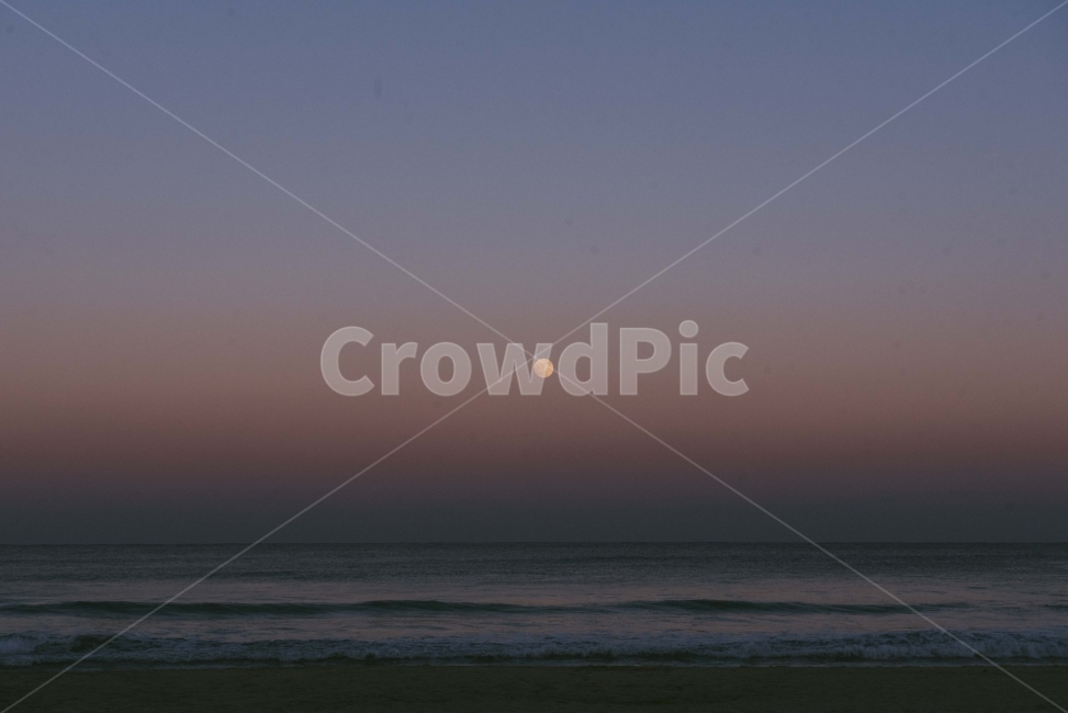 달,바다,월출,겨울,동해,자연,풍경,nature,landscape,해변,바다,beach,sea,야경,밤,nightscape,night,감성,sensible,feeling,색깔,색상,색채,색감,color sense,color sensitivity,feeling of color,outdoors,옥외