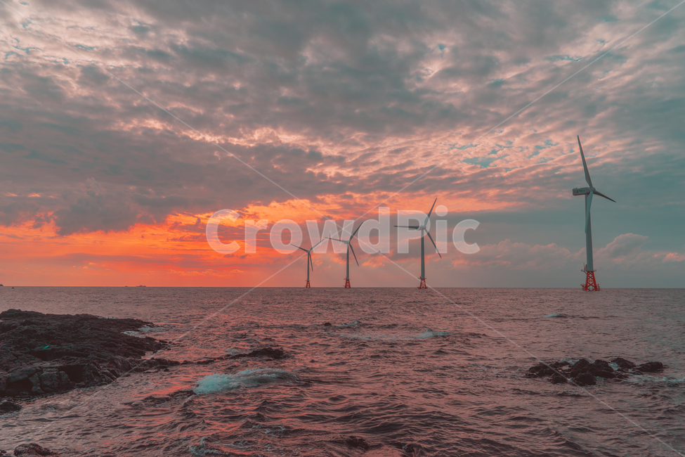 풍차,바다,신창해안도로,노을,sunset,sea,jeju,sky,color,색감,제주도,해질녘,자연,풍경,nature,landscape,한국자연풍경,한국자연경관,korea nature landscape,제주도,jeju,jeju island,감성,sensible,feeling,색깔,색상,색채,색감,color sense,color sensitivity,feeling of color,산업,industry,industrial,에너지산업,energy industry,machine,기계,engine,엔진,motor,모터