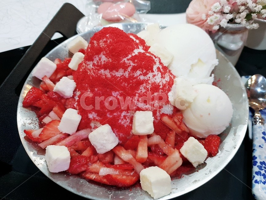 빙수,눈꽃빙수,딸기빙수,여름,아이스크림