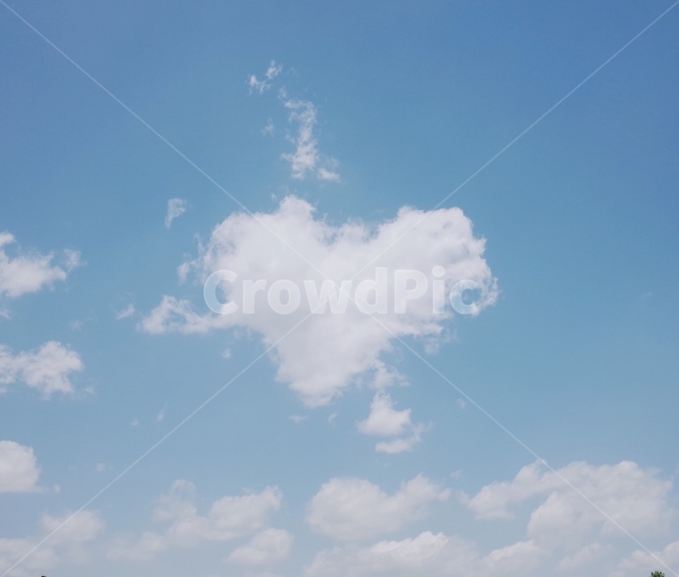 구름,하늘,자연,풍경,nature,sky,하트,하트구름,cloud,감성사진,평안한,자연,풍경,nature,landscape,outdoors,옥외,azure sky,푸른 하늘