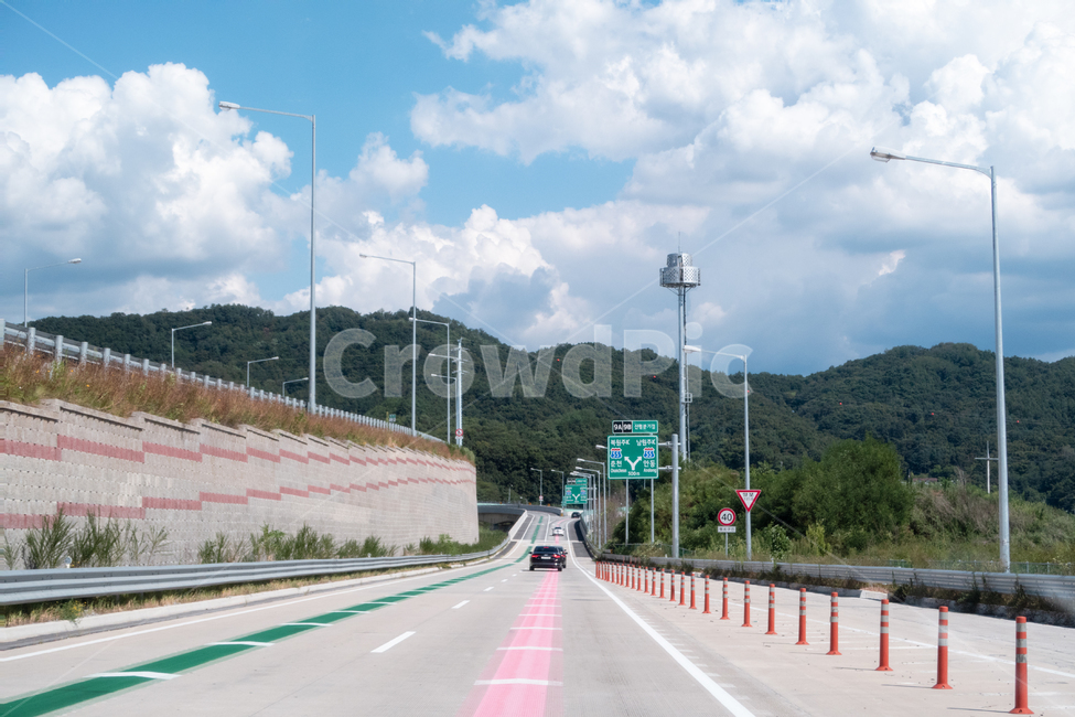 광주원주고속도로,고속도로,transportation,차,자동차,도로,야외,여름,교통,교통수단,경기도,한국,traffic,expressway,highway,나들이,휴가,강원도,원주,광주,감성사진,풍경,자연,자연풍경,교통,교통수단,traffic,transportation