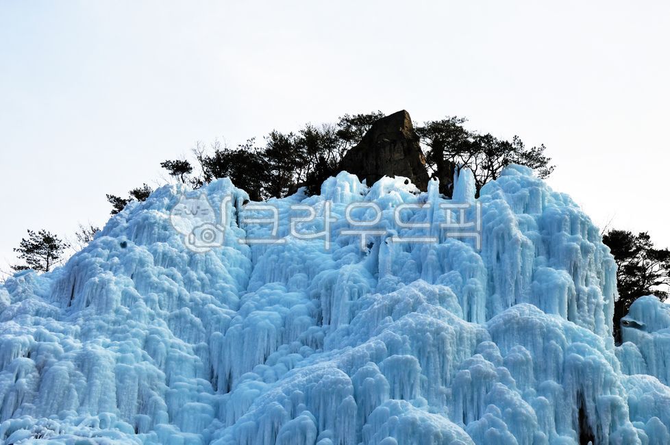 청송,얼음골,빙벽,아이시클,풍경,얼음,폭포,추운,자연,겨울,눈,나무,파란색,물,언덕,frozen,nature,landscape,waterfall,winter,ice,hill,snow,tree,water,icicles,blue,cold