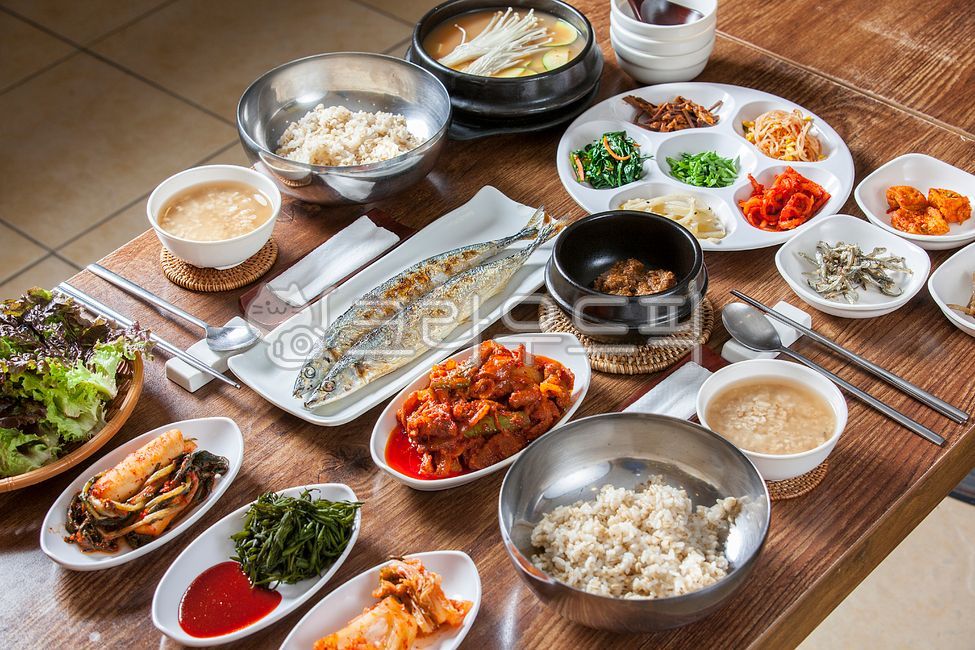 보리밥정식,보리밥,백반,한식,생선구이,꽁치구이,제육볶음,청국장,한식메뉴,식사메뉴,식사,정식,한정식,한국밥상,밥상,전통밥상,꽁치,된장찌게백반,된장찌게,집밥,누룽지,상차림,한국음식,전통음식,가정식,가정식백반,건강식,건강,웰빙음식,웰빙,보리,생선구이정식,제육볶음정식,청국장정식,food,음식,돼지고기,한국인밥상,먹거리,맛집,건강식단,식당,음식점,꽁치구이백반,접시,음식,식재료,요리,food,cook,meal,dishes,food reserves