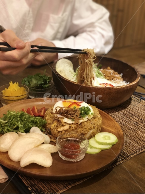 인도네시아음식,indonesianfood,볶음밥,나시고랭,면요리,이국음식,이색음식,특이한음식,외국음식,food,음식,식재료,요리,food,cook,meal,dishes,food reserves