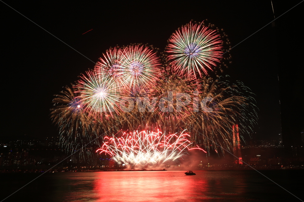 불꽃놀이,불꽃축제,여의도불꽃축제,세계불꽃축제,붉은색,야경,밤,풍경,nightscape,night,landscape,축제,행사,festival,carnival,event,nature,자연,outdoors,옥외