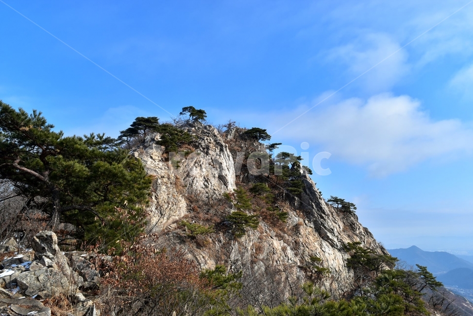 계룡산,국립공원,겨울,풍경,설경,산행,Korea,Nationa,Park,눈풍경,눈,자연,스포츠,등산,nature,snow,느낌,아름다운,신비로운,경이로운,다큐,필,힐링,명산landscape,winter,season,자연성릉,암릉,능선,비경,겨울,계절,winter,season,자연,풍경,nature,landscape,한국자연풍경,한국자연경관,korea nature landscape,outdoors,옥외,cliff,낭떠러지