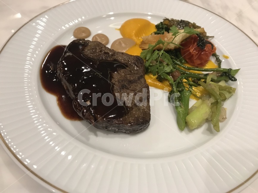 코스요리,메인,스테이크,레스토랑,소고기