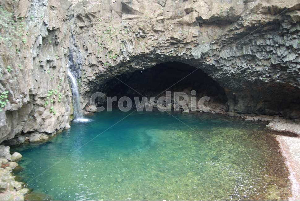 자연,물,돌,휴양지,봄,자연,풍경,nature,landscape,한국자연풍경,한국자연경관,korea nature landscape,cave,동굴