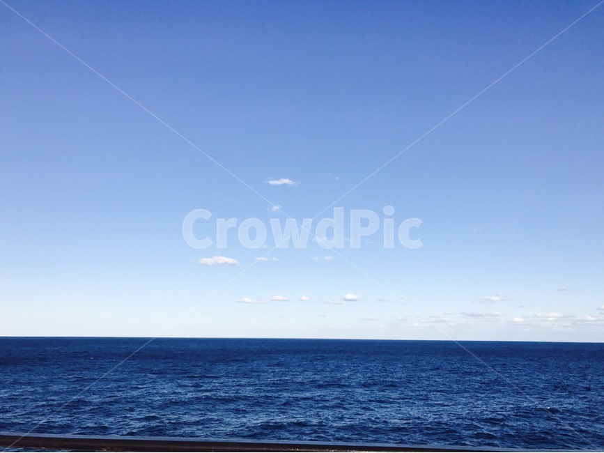 수평선,바다,sea,하늘,sky,푸르름,푸름,청량함,자연,풍경,nature,landscape,outdoors,옥외,horizon