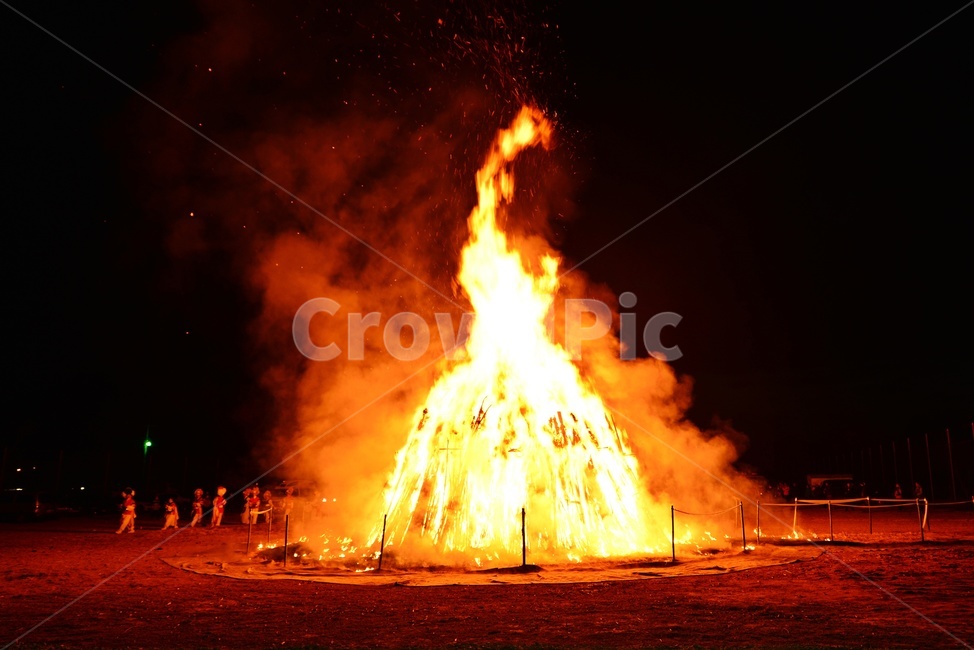 fire,불,bonfire,모닥불,flame,불꽃,human,인간,person,사람,함평,월야,달맞이공원,정월대보름,정월대보름행사,행사,모닥불태우기,달집태우기,농악놀이,한국전통,한국문화,korean traditional,korean culture