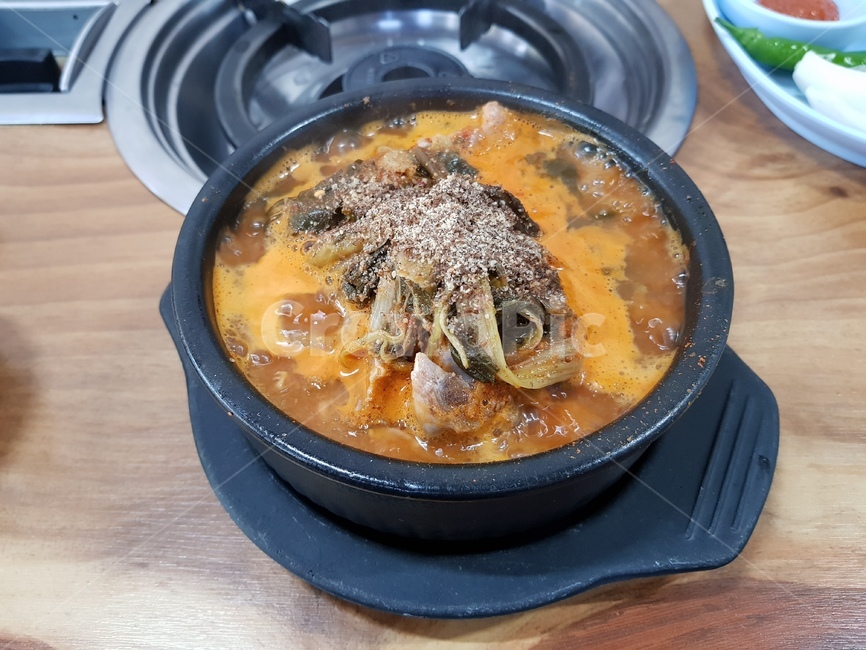 뼈해장국,해장국,국밥,음식,요리,음식,식재료,요리,food,cook,meal,dishes,food reserves,한식,한국음식,한국요리,korean food,korean dishes,korean meal,korean cook