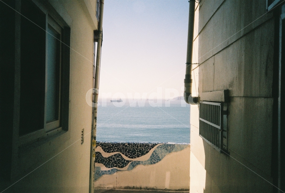 바다,골목,부산,틈,좁은,골목길,alley,window,창문