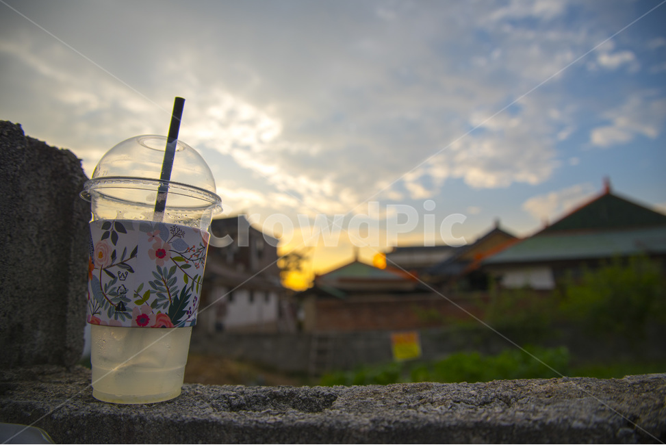 풍경,노을,한옥,하늘,구름,일상,해질녘,음료수,drink,beverage