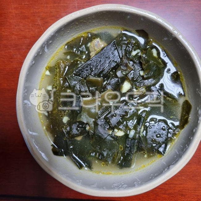 미역국,소고기미역국,koreafood,koreanfood,요리,음식,food,cook,국물요리,seaweedsoup,seamustard,beefseaweedsoup,soupdish,seaweed,미역,해초류,ascidian