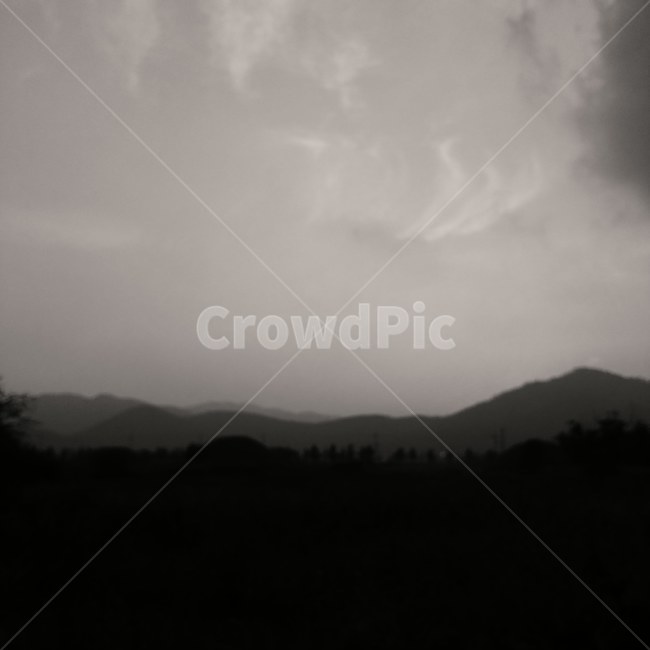 흑백,산,그림자,구름,하늘,자연,풍경,nature,landscape,흑백,모노톤,monochrome,black and white,weather,날씨,outdoors,옥외
