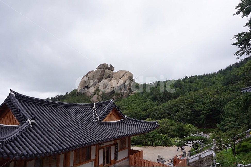 절,바위,화암사,수바위,하늘,사찰,산,한국전통,한국문화,korean traditional,korean culture,건축물,건물외관,exterior,building,structure,architecture,construction