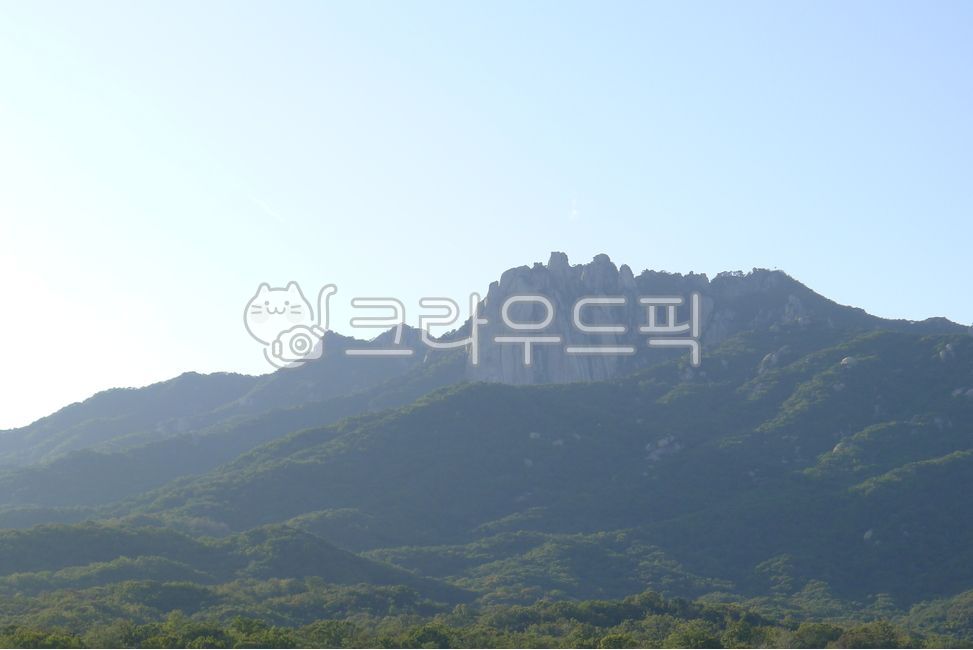 blue sky,nature,clear sky,Dobongsan Mountain,mountain,sunlight,outdoors,Korean natural scenery,ridge