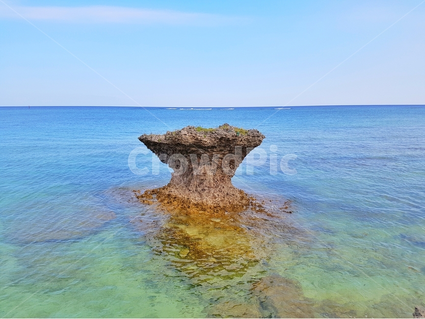 하늘,구름,sky,cloud,바다,sea,오키나와,okinawa,자연,풍경,nature,landscape,해외,외국,세계,foreign,oversea,world,세계자연풍경,해외자연풍경,외국자연풍경,world nature landscape,outdoors,옥외,promontory,곶,ocean,대양,water,물,shoreline,해안선,rock,록