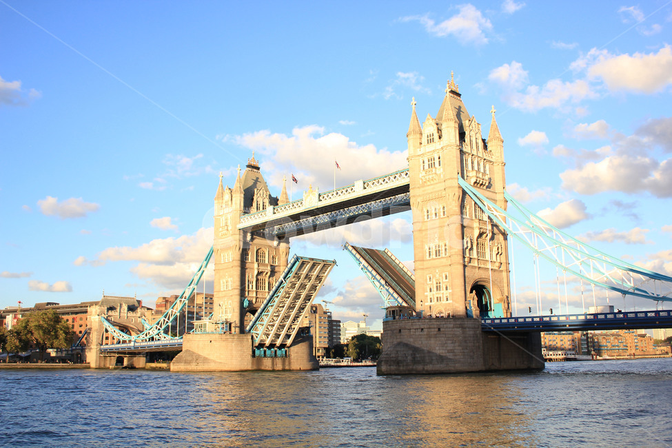 유럽여행,영국,런던,타워브릿지,towerBridge,탬즈강,riftup,교량,다리,랜드마크,랜드마크,landmark,tourist attraction,해외,외국,세계,foreign,oversea,world,세계랜드마크,해외랜드마크,외국랜드마크,world landmark,world tourist attraction,building,건물