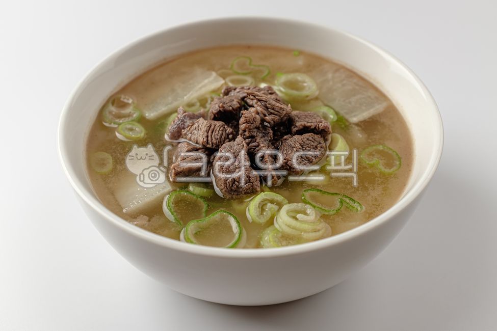 소고기무국,소고기,무국,무,국물,야채,채소,한국음식,한국문화,고기,음식,식사,식품,식료품,재료,식재료,음식재료,클로즈업,푸드,고소한,담백한,음식,식재료,요리,food,cook,meal,dishes,food reserves