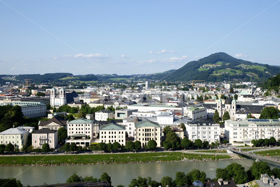 건물,building,architecture,house,monastery,europe,austria,salzburg,짤츠부르크,유럽,오스트리아,주택,수도원,중세,집,강,물,교회,강가,하늘,여름,성당,건축물,풍경,river,bluesky,blue