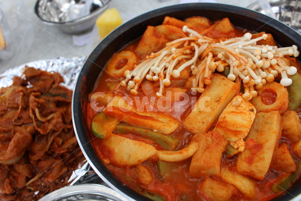 캠핑요리,떡볶이,즉석요리,매운음식,간단요리,음식,식재료,요리,food,cook,meal,dishes,food reserves