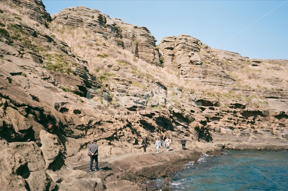 제주도,주상절리,암벽,자연,지반,제주도,jeju,jeju island,nature,outdoors,옥외,person,사람,human,인간
