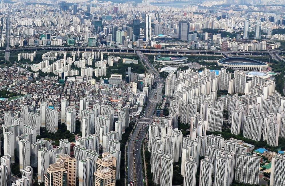 부동산,913부동산대책,서울,아파트,강남아파트,한강,롯데타워,아파트숲,자산관리,똘똘한한채,도시,풍경,city,landscape,한국도시풍경,한국도시경관,korea cityscape,nature,자연,경치,outdoors,옥외,scenery,building,건물,metropolis,중심지,시티,town,urban,어반,aerial view,조감도