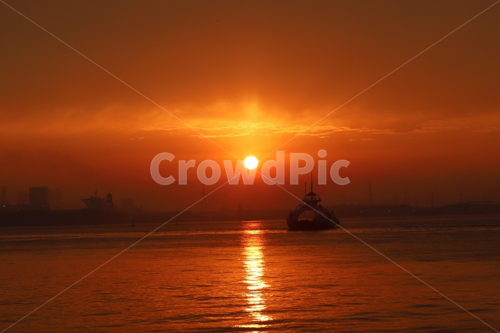 일출,태양,자연,배,sun,sunrise,자연,풍경,nature,landscape,교통,교통수단,traffic,transportation,boat,보트,vehicle,차량,outdoors,옥외,sunlight,햇빛,dusk,황혼,sunset,일몰,dawn,새벽,sky,하늘,red sky,붉은 하늘