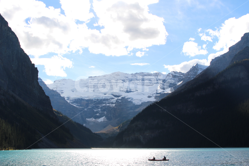 호수,밴프,캐나다,banff,lake,하늘,sky,구름,canada,풍경,landscape,자연,nature,배,ship