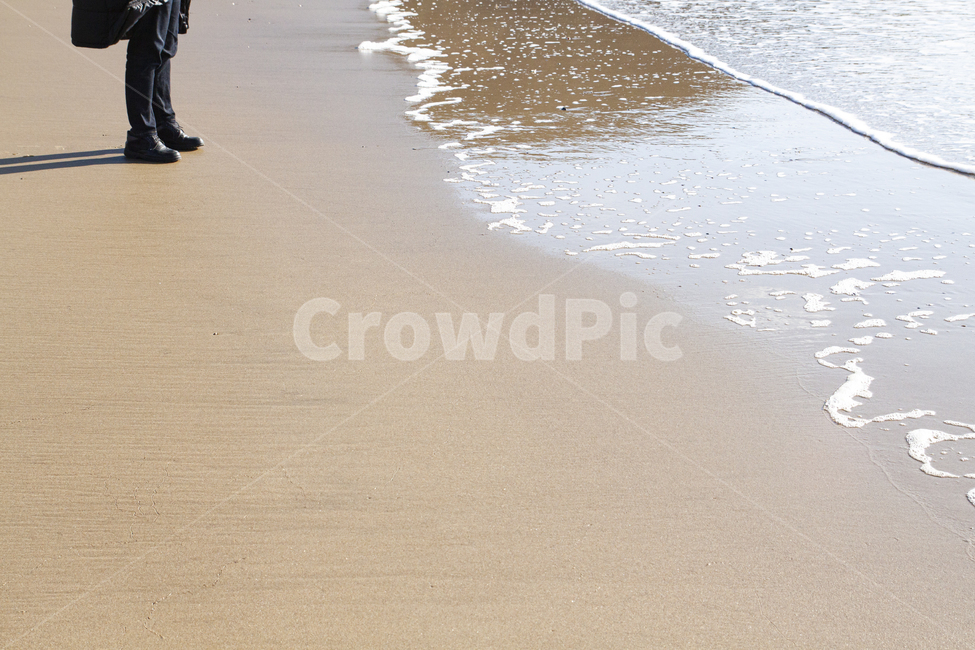바다,모래,모래사장,파도,물결,외로움,다리,사람,해변,바다,beach,sea