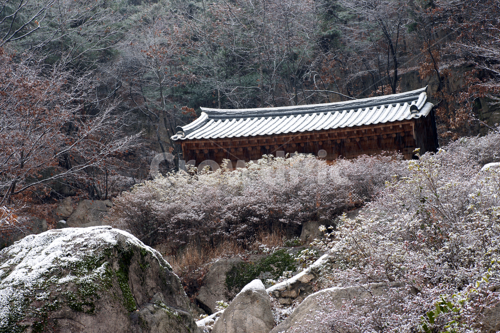 삼성각,산신각,눈,학도암,불암산,산사,암자,사찰,벽운화상,산신,민간신앙,토속신앙,겨울,계절,winter,season,한국전통,한국문화,korean traditional,korean culture,건축물,건물외관,exterior,building,structure,architecture,construction
