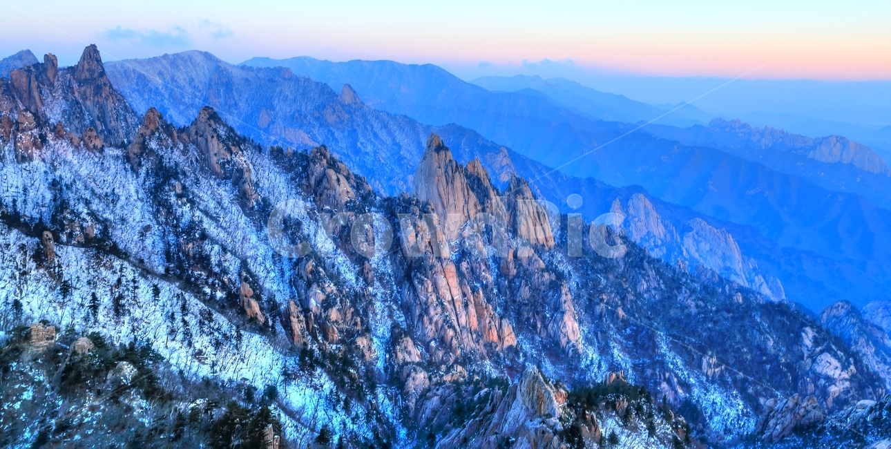 범봉,암릉,설악산,산,눈,겨울,자연,풍경,nature,landscape,mountain range,산맥,outdoors,옥외,mountain,peak,피크