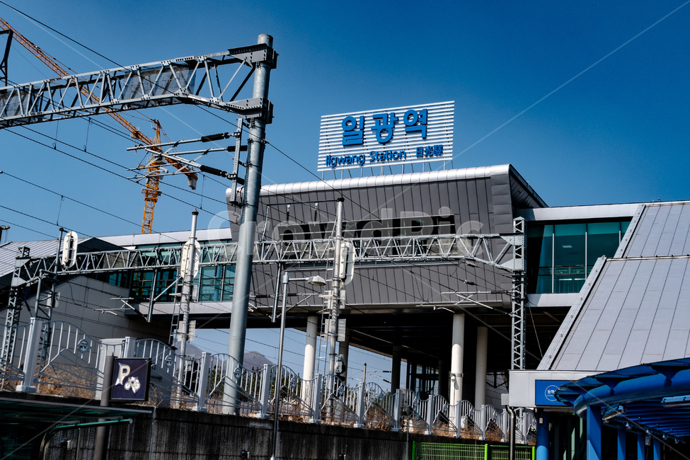 일광역,기차역,정거장,터미널,하늘,건축물,건물외관,exterior,building,structure,architecture,construction
