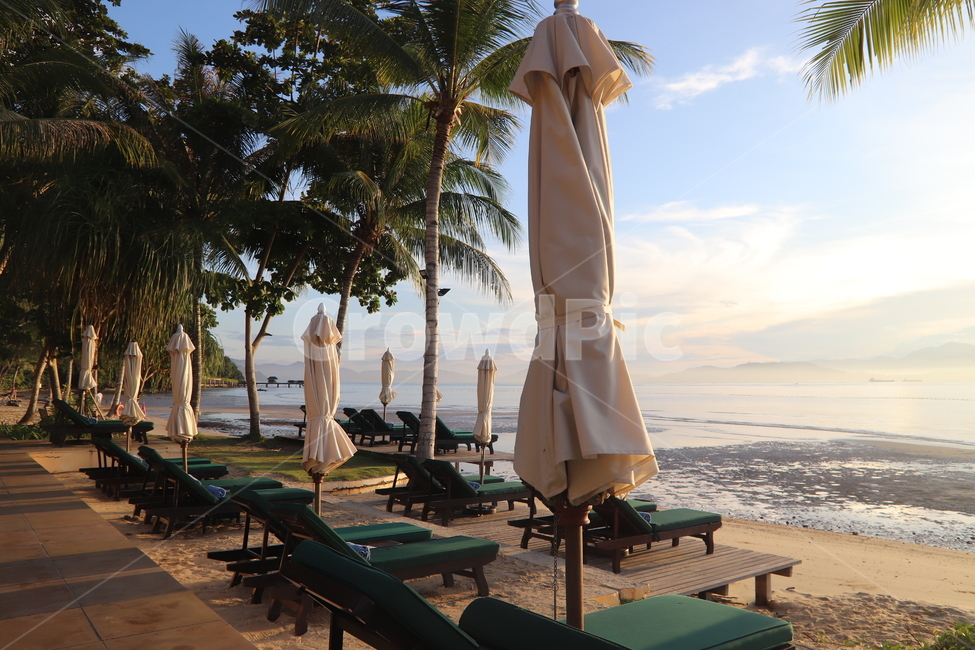 파라솔,beach,해변,sunbed,리조트,여행,휴가,traveling,vacation,trip