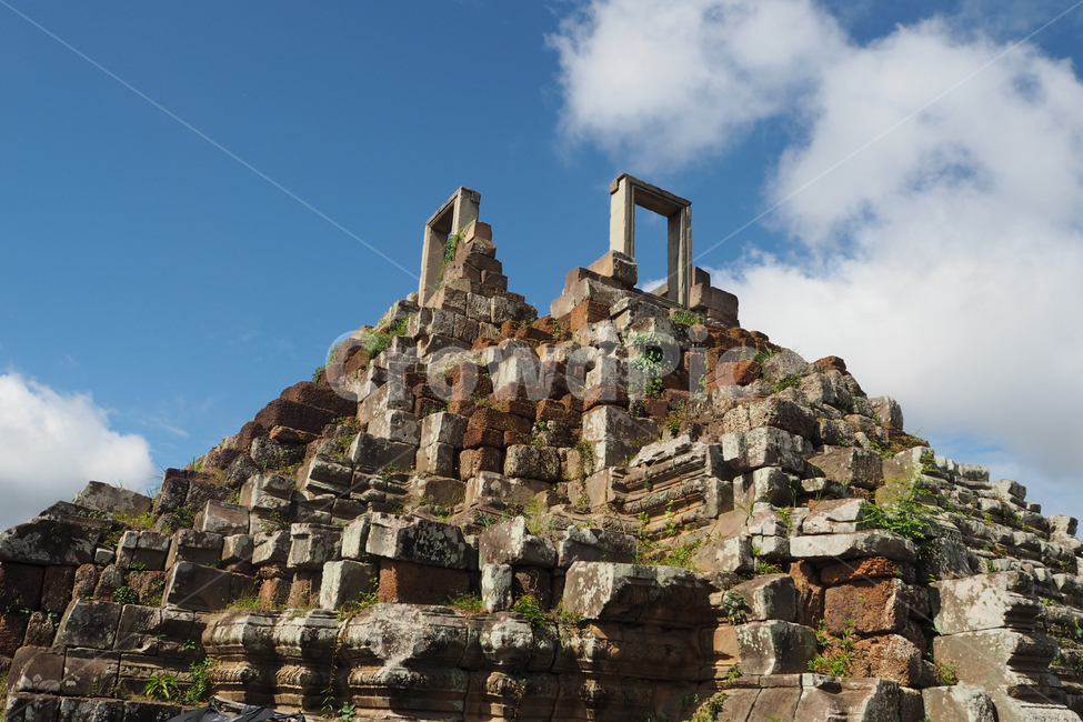 캄보디아,앙코르와트,앙코르왓,유적지,건축물,cambodia,angkorwat,historicsites,remains,ruins,buildings,전통,tradition,동남아시아,해외,overseas,southeastasia,랜드마크,landmark,tourist attraction,해외,외국,세계,foreign,oversea,world,세계랜드마크,해외랜드마크,외국랜드마크,world landmark,world tourist attraction,종교,신앙,religion,belief,faith,건축물,건물외관,exterior,building,structure,architecture,construction,유적