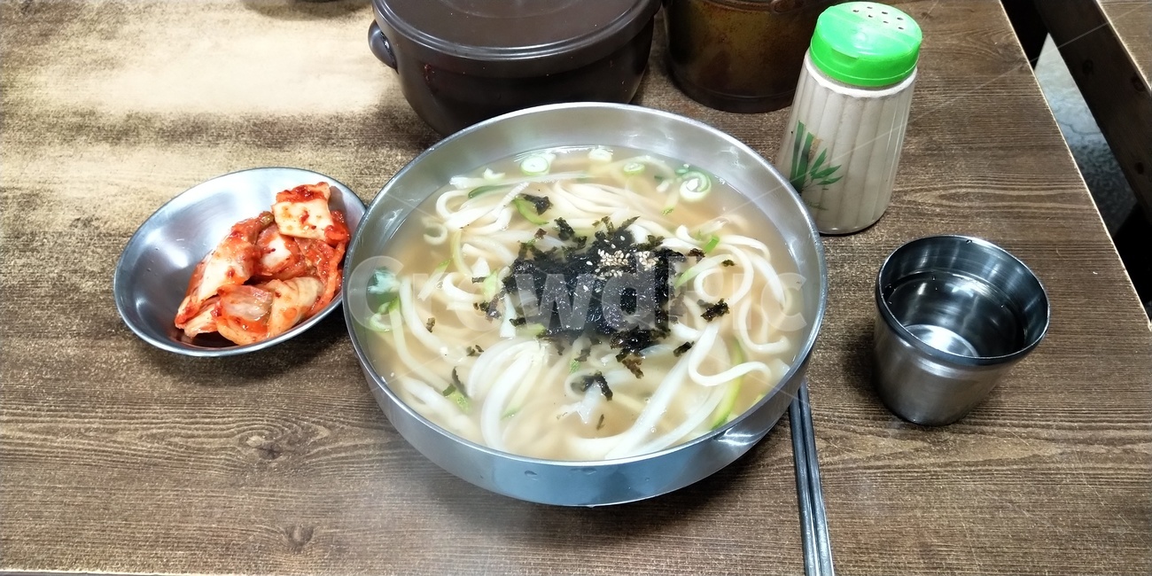 칼국수,김치,김가루,요리,noodle,음식,식재료,요리,food,cook,meal,dishes,food reserves