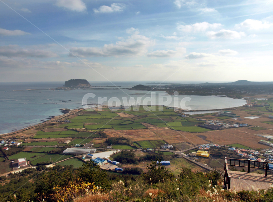 지미봉,오름,올레21코스,올레,제주,성산일출봉,바다,마을,전원,종달포구,제주도,jeju,jeju island,시골,마을,풍경,landscape,country,rural,town,outdoors,옥외,land,땅,nature,자연,sea,ocean,대양,water,물,shoreline,해안선,scenery,경치,coast,연안