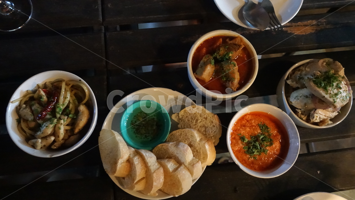 bowl,사발,타파스,음식,food,tapas,빵,스튜,dinner,저녁식사,pasta,파스타,음식,식재료,요리,food,cook,meal,dishes,food reserves