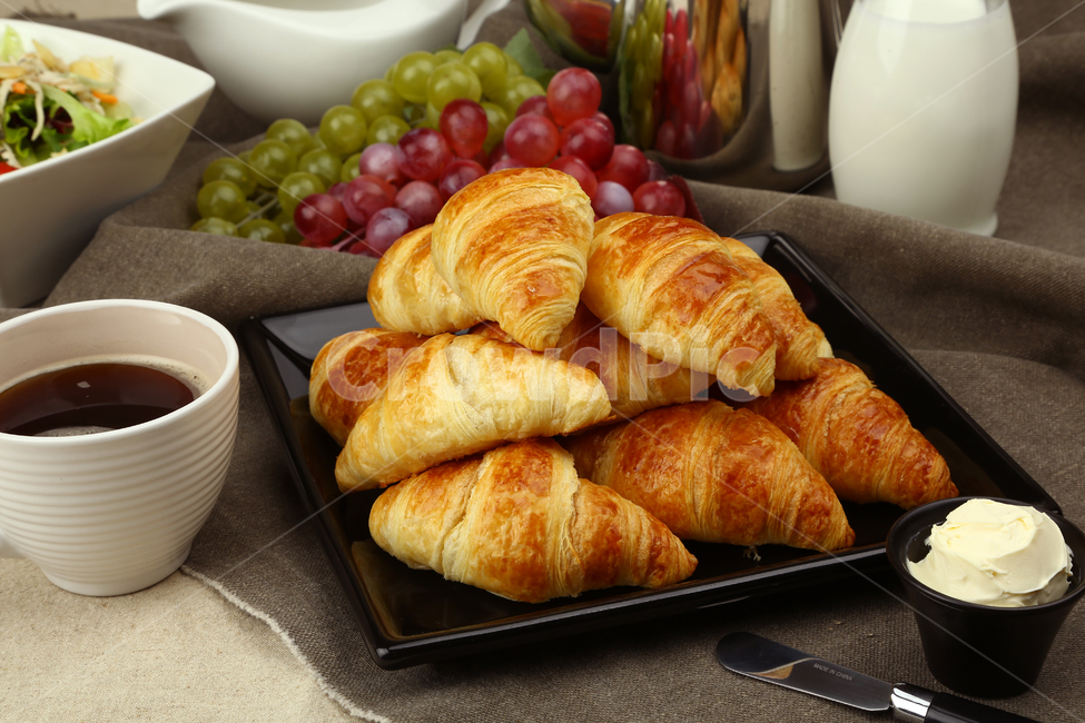 빵,크로와상,베이킹,식품,음식,식사,아침식사,샌드위치,bread,croissant,baking,food,meal,breakfast,sandwich,음식,식재료,요리,food,cook,meal,dishes,food reserves,빵,bread,디저트,간식,후식,dessert,snack,연출,컨셉,콘셉,direction,concept